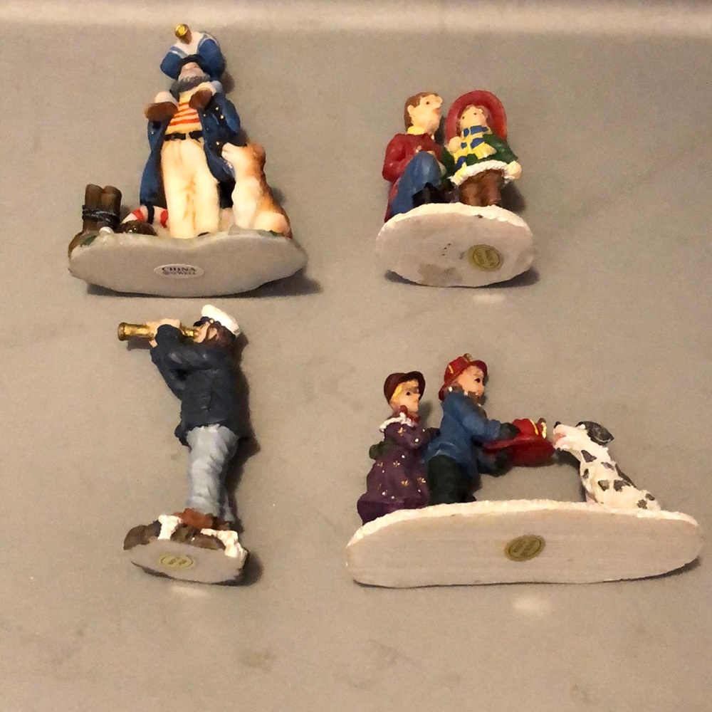 Santa’s Workbench - Village Figures